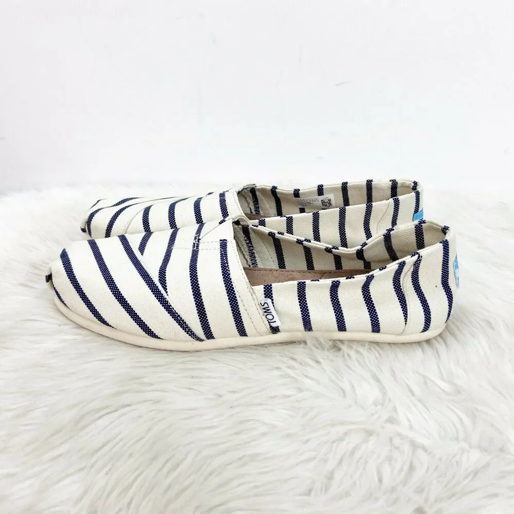 Spring Navy and White Striped Flats These could be considered Black and White! - Picture 4 of 9